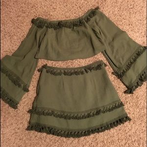 2 piece set from Lucca